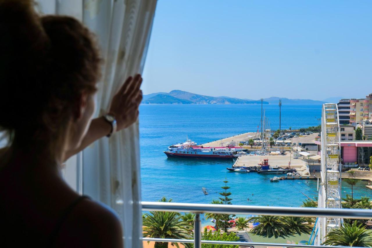 New Beach Apartment Sarandë エクステリア 写真